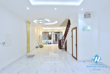 A newly 4 bedroom house for rent in Tay Ho, Ha Noi